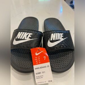 Nike slides